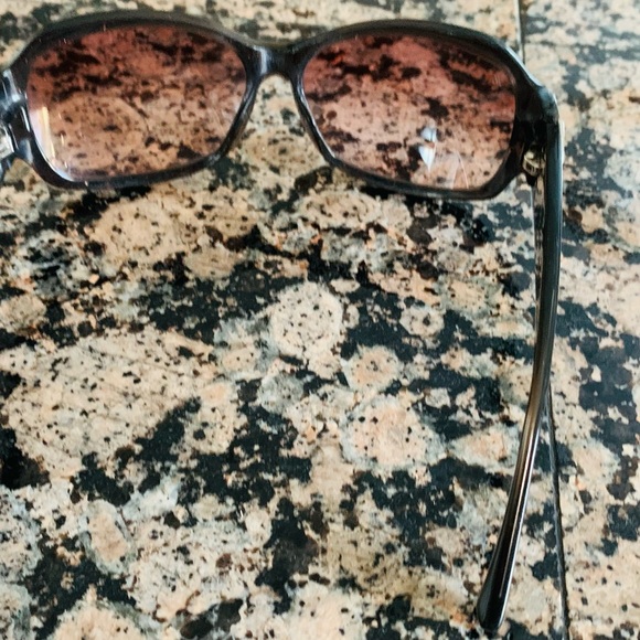 Vintage Louis Vuitton sunglasses - Authentic . - Picture 4 of 11